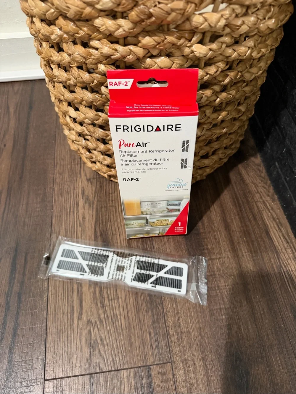 Frigidaire FRGPAAF2 AF-2 Refrigerator Air Filter Replacement, 1 Count new